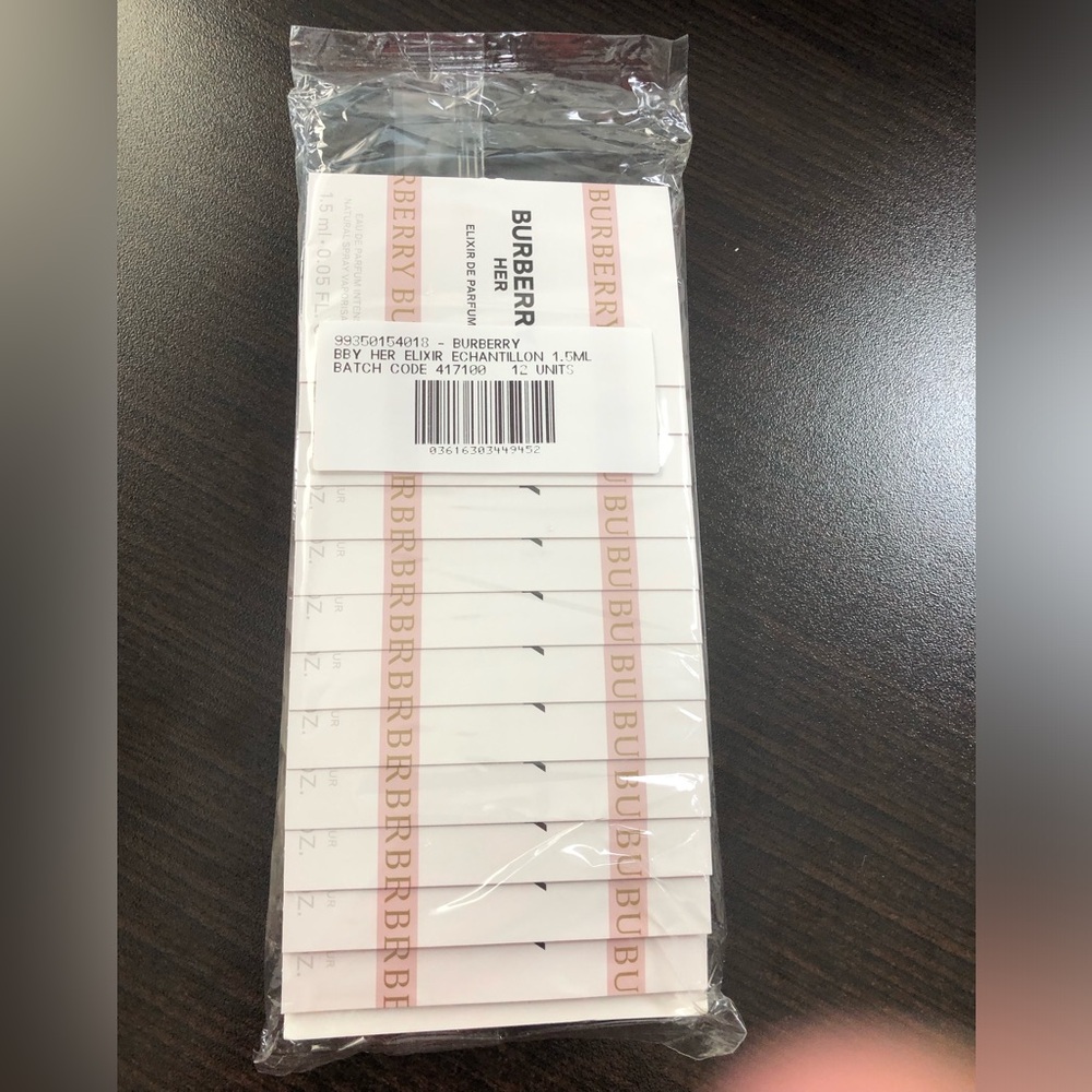 Burberry Her 12 pack sample sleeve